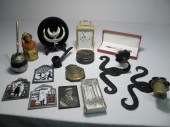 Lot of assorted estate decorat