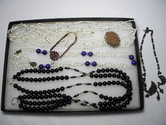Lot of assorted estate jewelry.