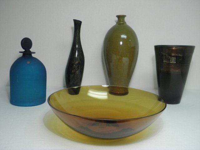 Lot of assorted glassware and