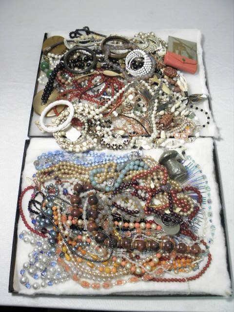 Lot of assorted ladies costume