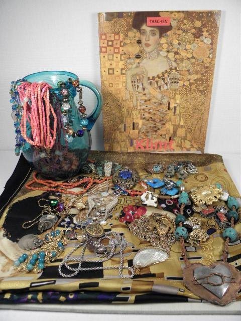 Lot of assorted ladies costume