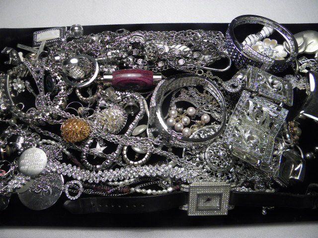 Lot of assorted ladies costume