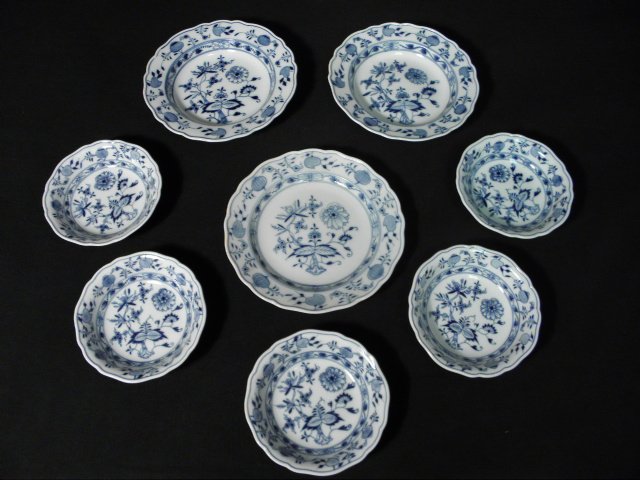 Lot of assorted Meissen ''Blue