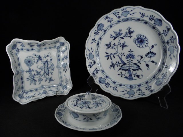 Lot of assorted porcelain
