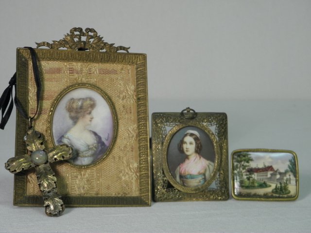 Lot of assorted small