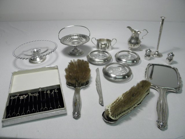 Lot of assorted sterling silver