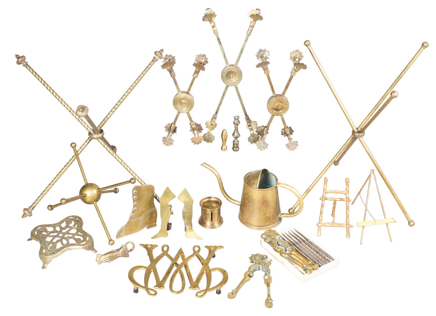 Lot of brass items, including
