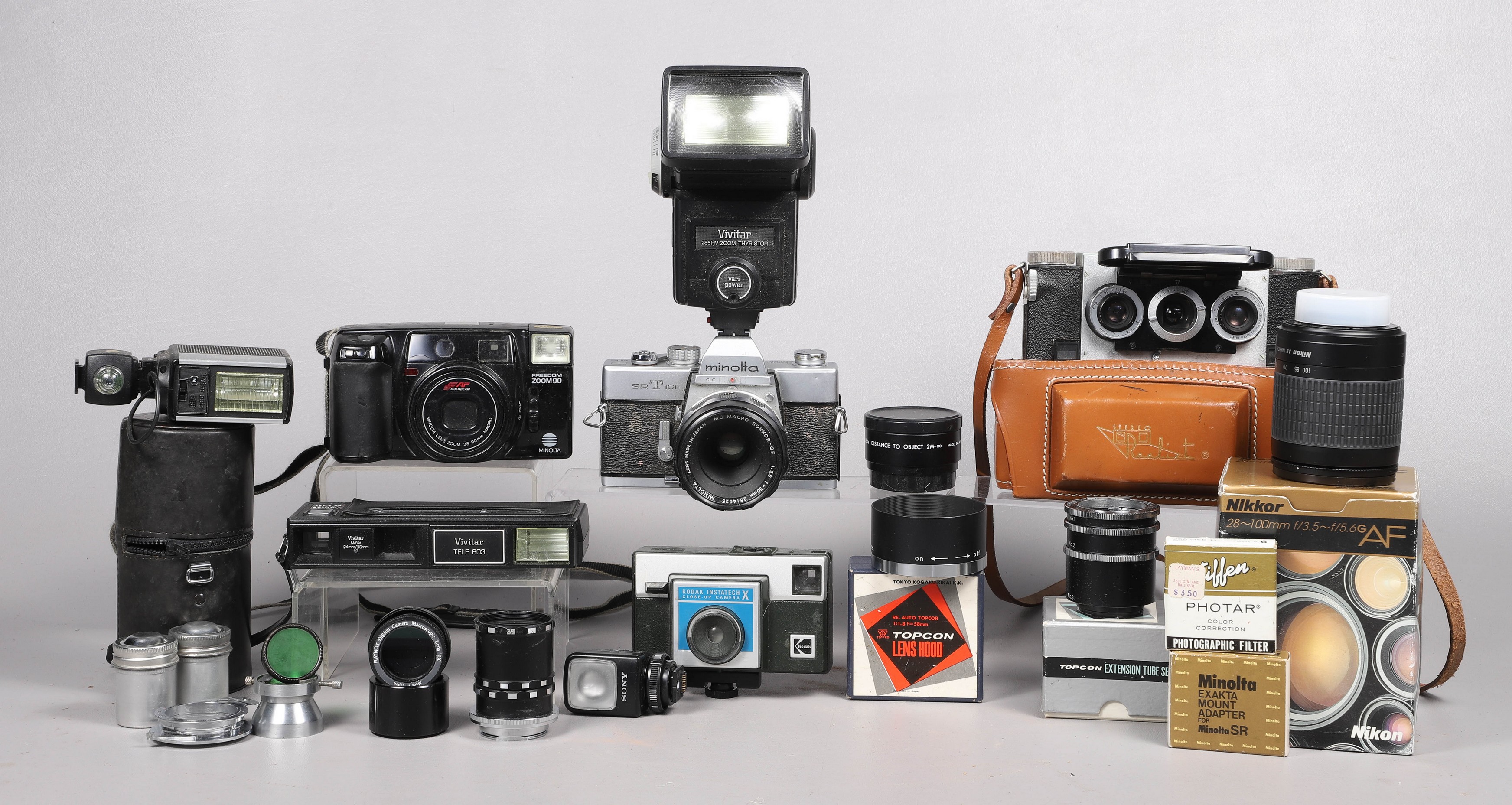 Lot of cameras & accessories,