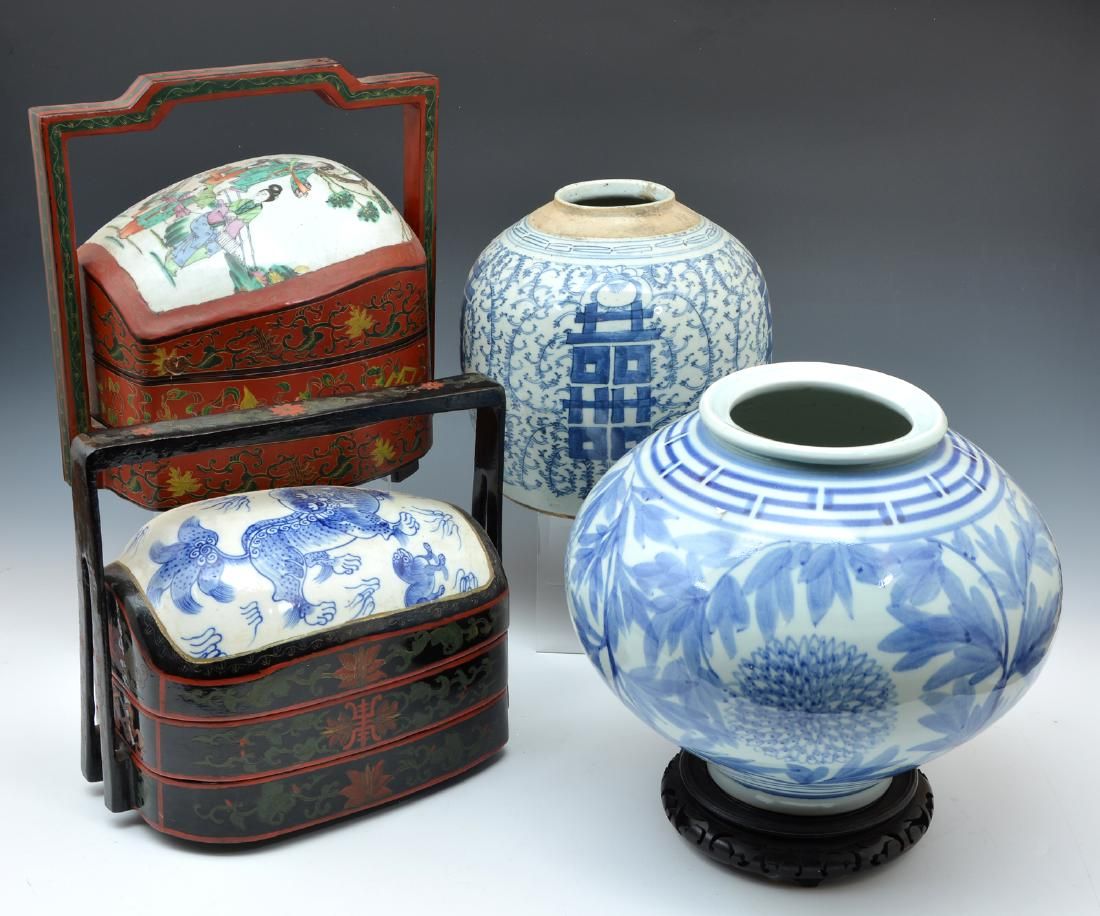 LOT OF CHINESE ITEMSBlue and