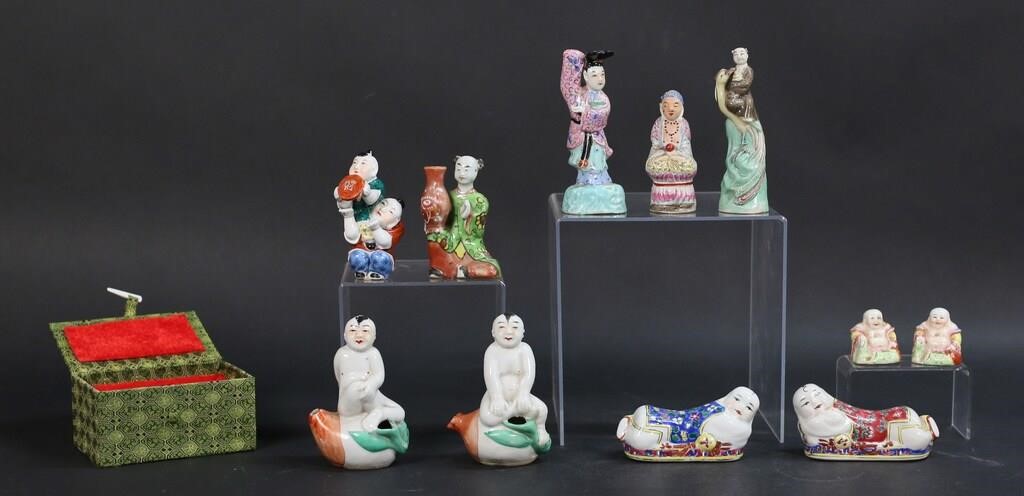 LOT OF CHINESE & JAPANESE PORCELAIN