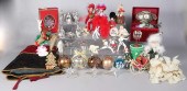 Lot of Christmas items, includ
