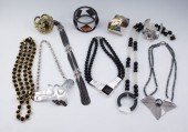 LOT OF CONTEMPORARY FASHION JE