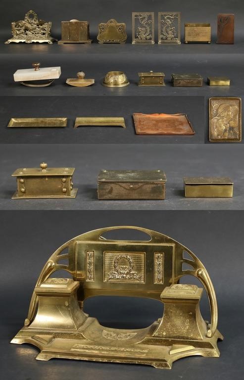 LOT OF DESK ACCESSORIES INCLUDING