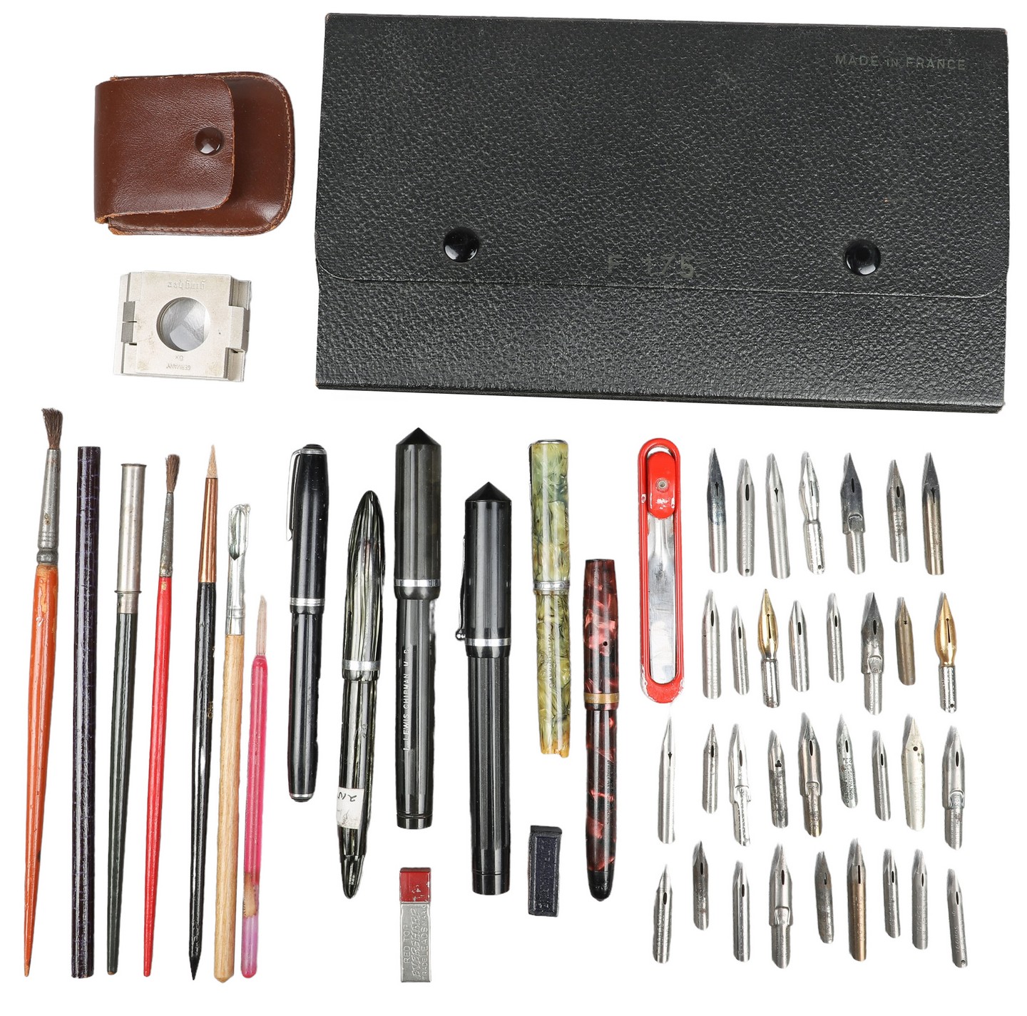 Lot of desk items, including