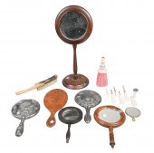 Lot of dresser items, c/o tabl