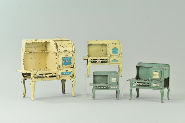 LOT OF ''EAGLE'' GAS STOVES