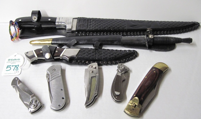 LOT OF EIGHT COLLECTABLE KNIVES;