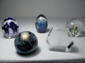 Lot of five assorted art glass