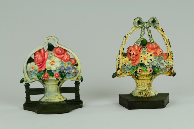LOT OF FLOWER BASKET DOORSTOP AND