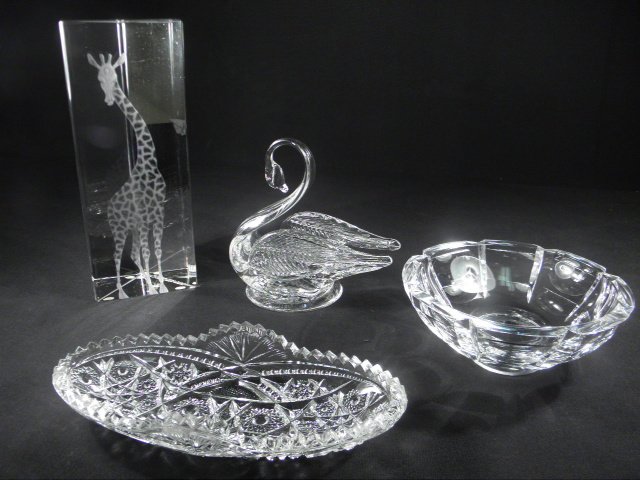 Lot of four pieces of assorted