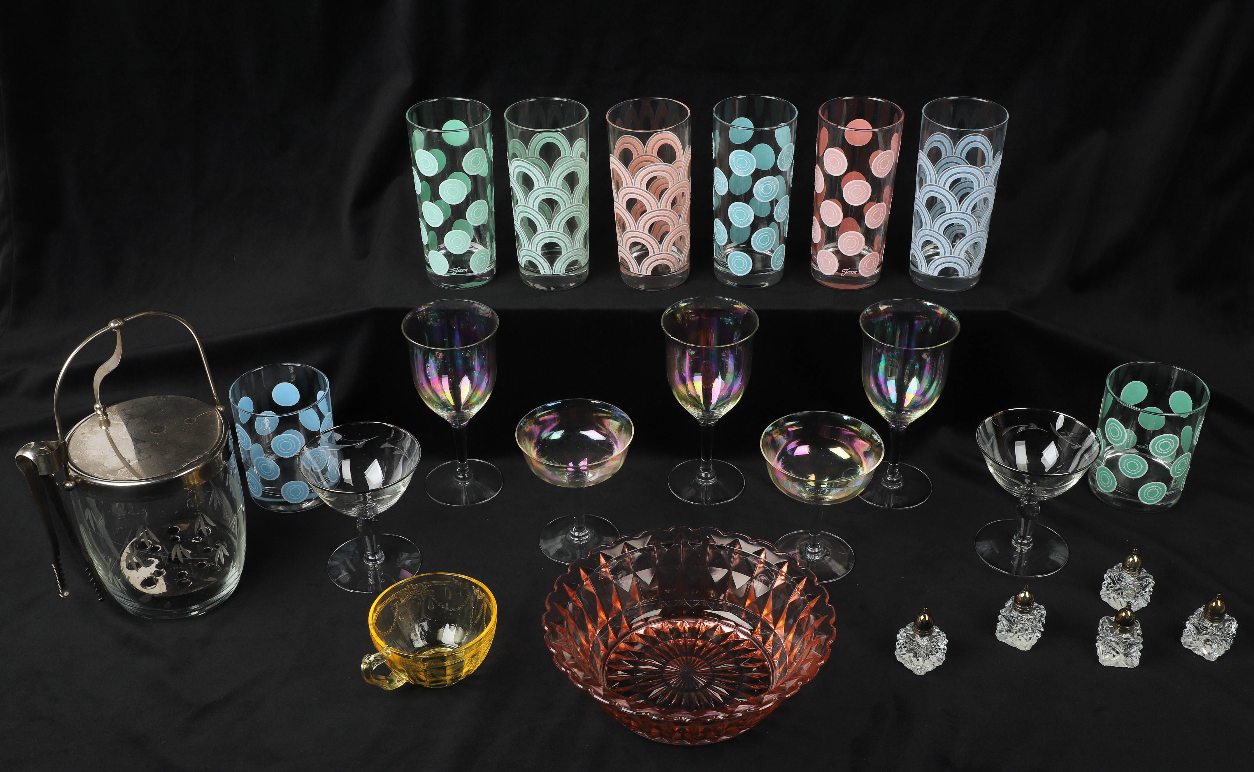 Lot of glassware, including Homer