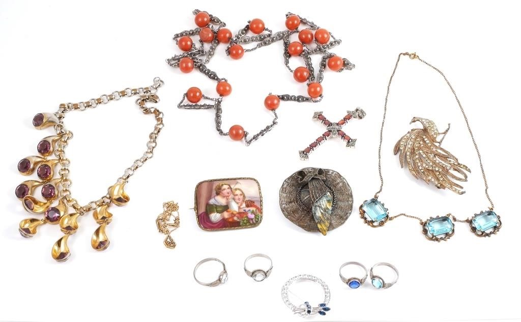 LOT OF JEWELRY, INCLUDING SILVER