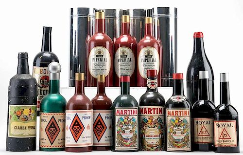 LOT OF MAGIC BOTTLE TRICKS.Lot of