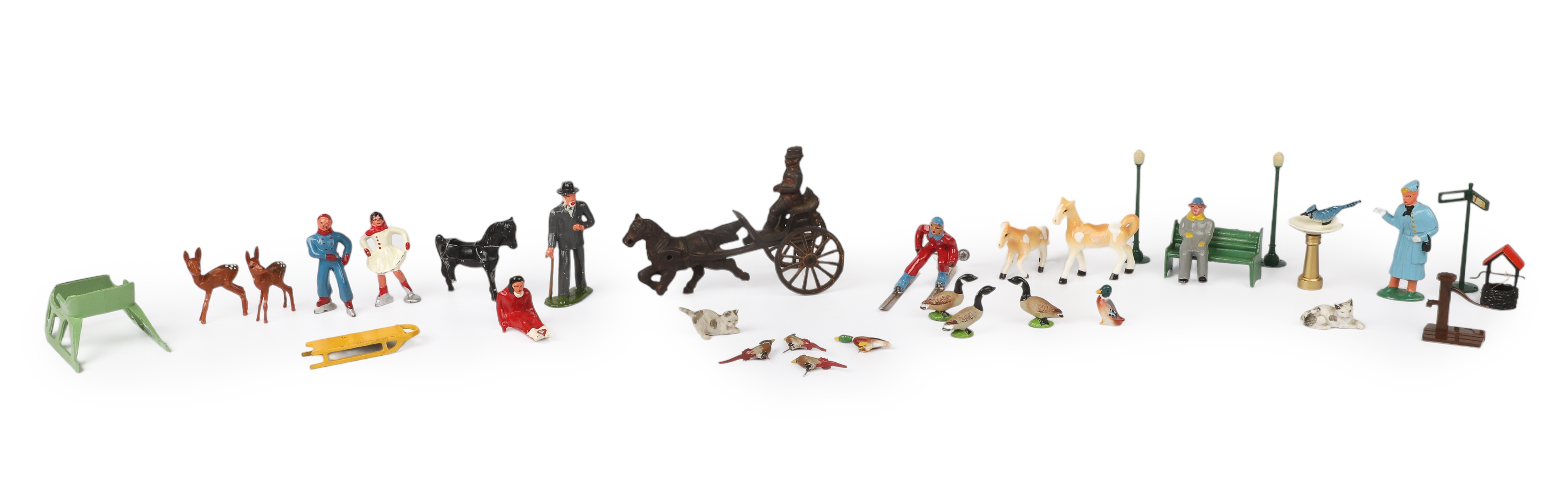 Lot of miniature figurines,