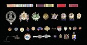 LOT OF ORGANIZATIONAL PINSLot