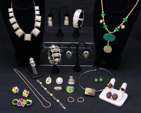 LOT OF STERLING JEWELRY INCLUDING