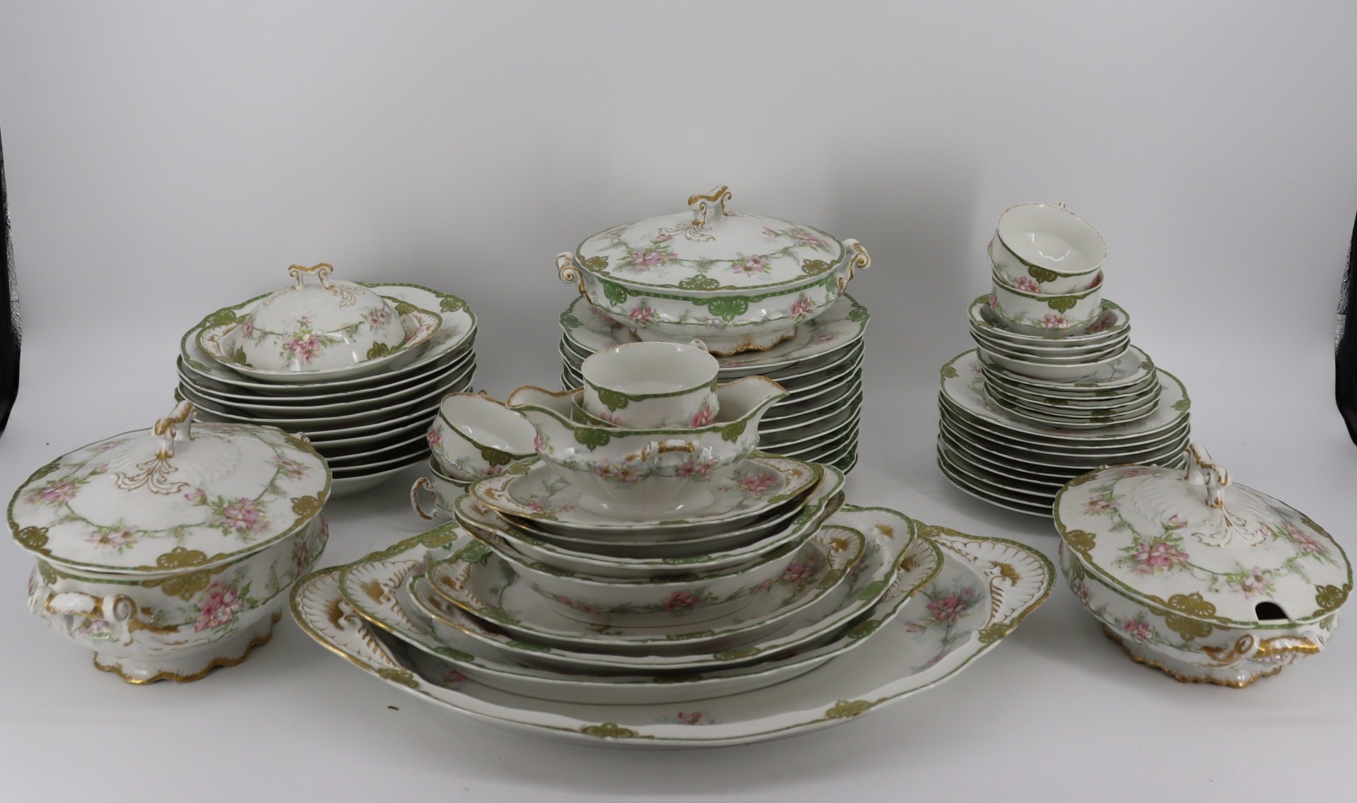 LOT OF THEODORE HAVILAND LIMOGES