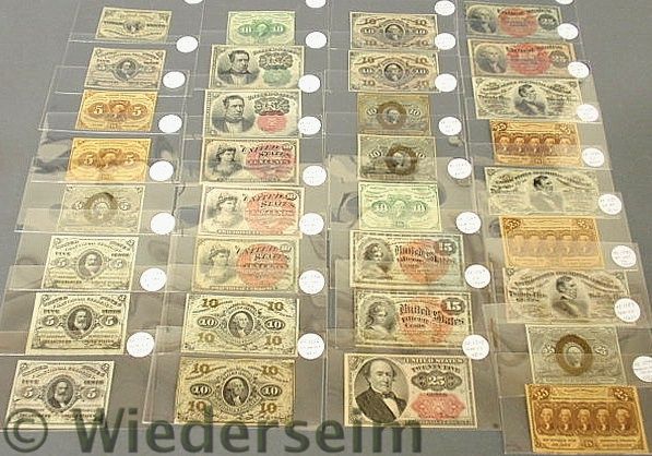 Lot of thirty-three pieces of