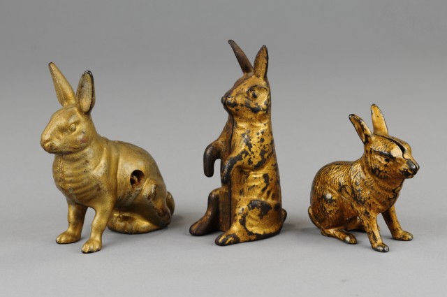 LOT OF THREE RABBIT STILL BANKS