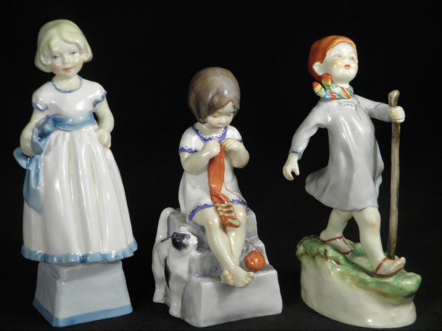 Lot of three Royal Worcester