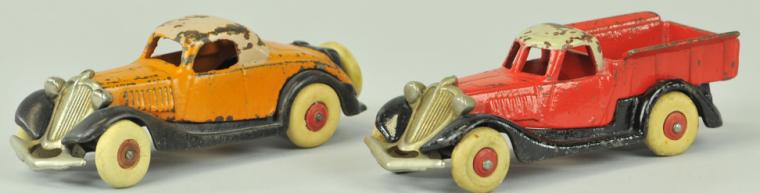 LOT OF TWO 1934 TERRA PLANES Hubley