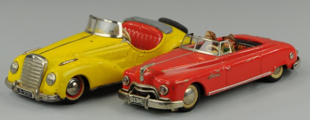 LOT OF TWO AUTOS Includes yellow