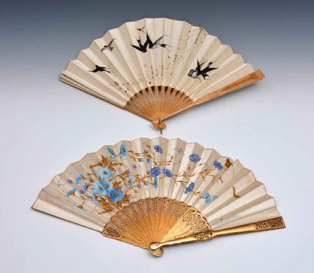 LOT OF TWO FANSLot of two fans, one