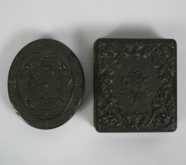 Lot of two gutta percha cases