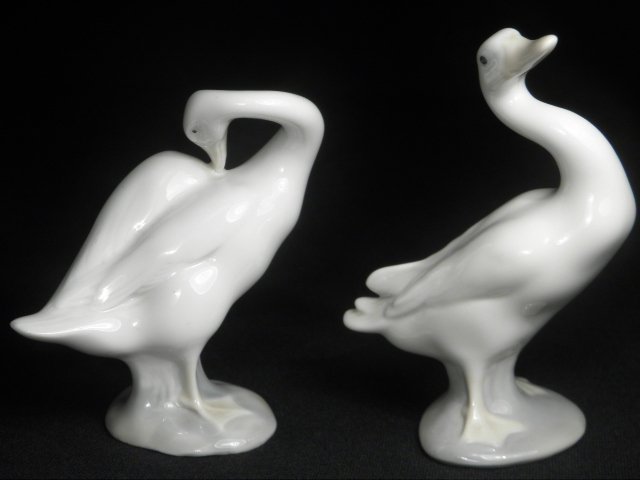 Lot of two Lladro Spanish porcelain