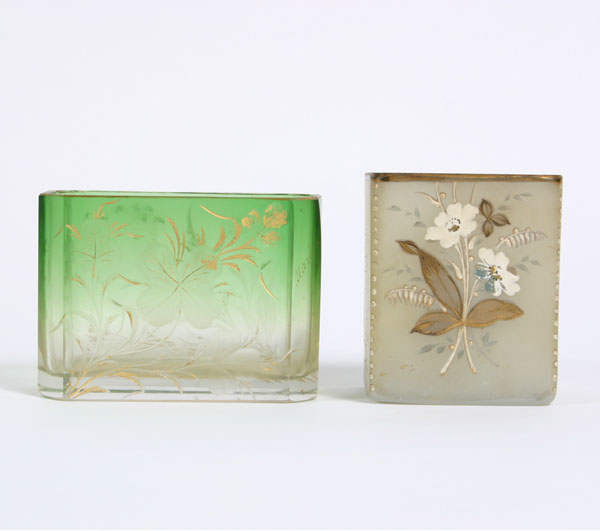Lot of two Victorian art glass