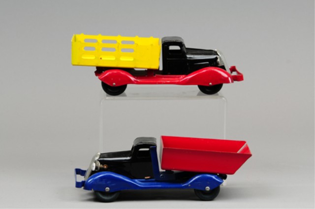 LOT OF TWO WYANDOTTE TRUCKS Pressed