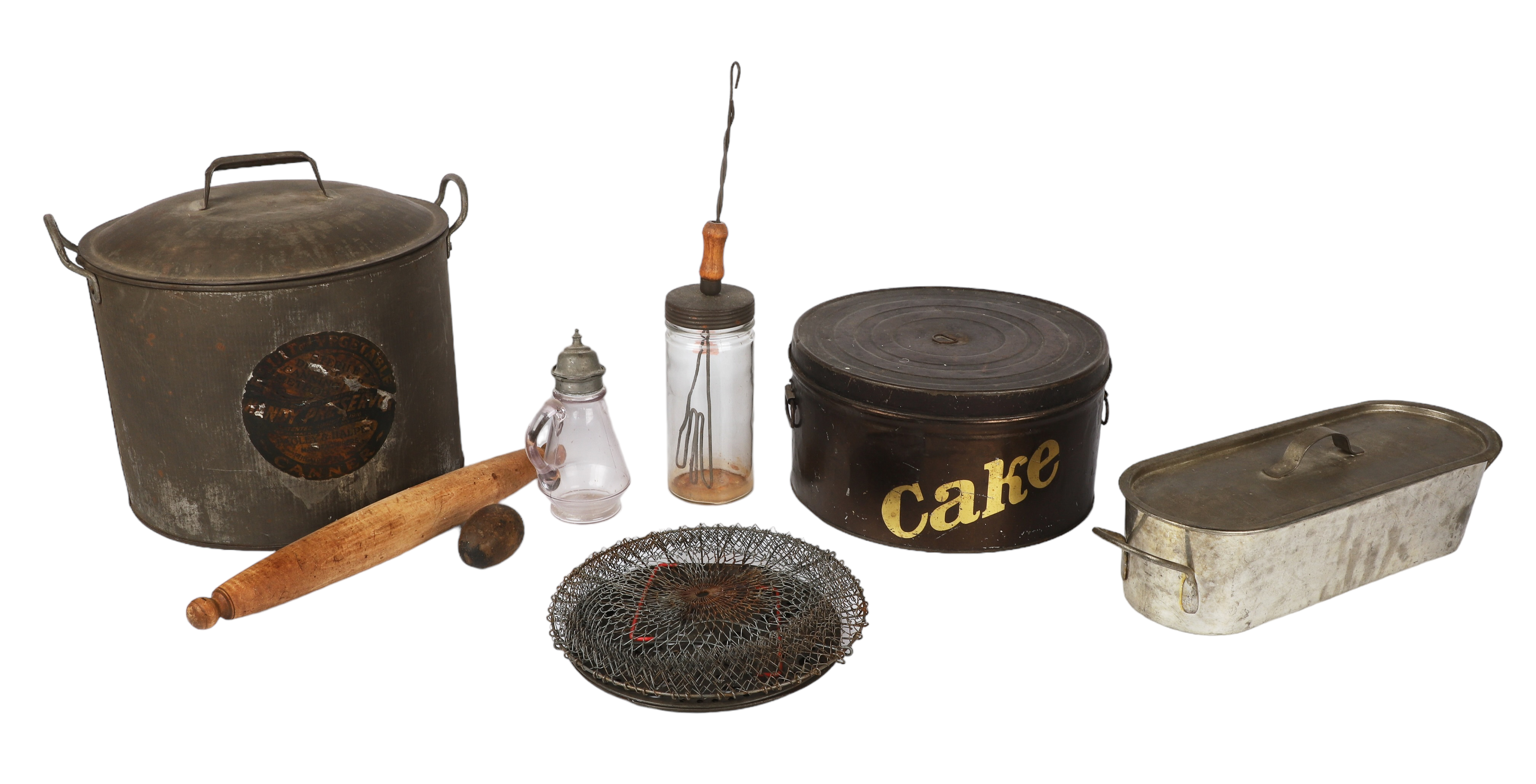 Lot of vintage kitchen items, c/o