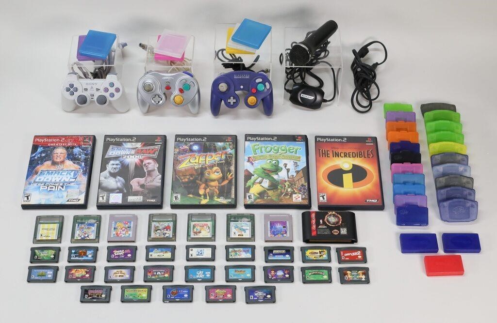 LOT OF VINTAGE VIDEO GAMES AND