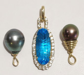 LOT PENDANTS: 14K TOPAZ PENDAN