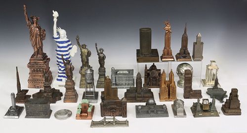 (LOT) SOUVENIR ARCHITECTURAL