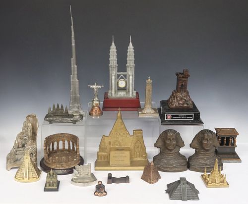 (LOT) SOUVENIR ARCHITECTURAL