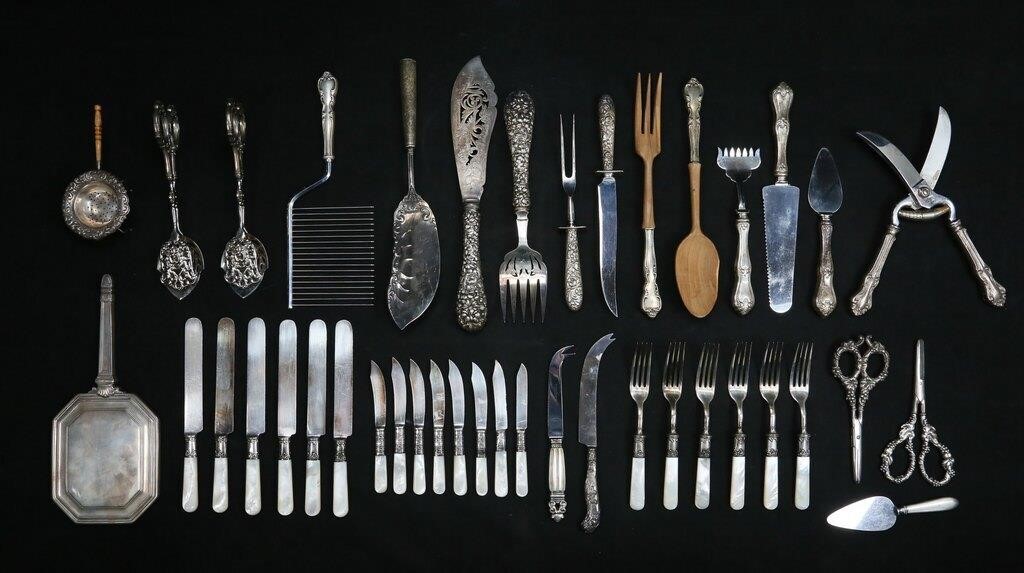 LOT STERLING HANDLED SERVING PIECES