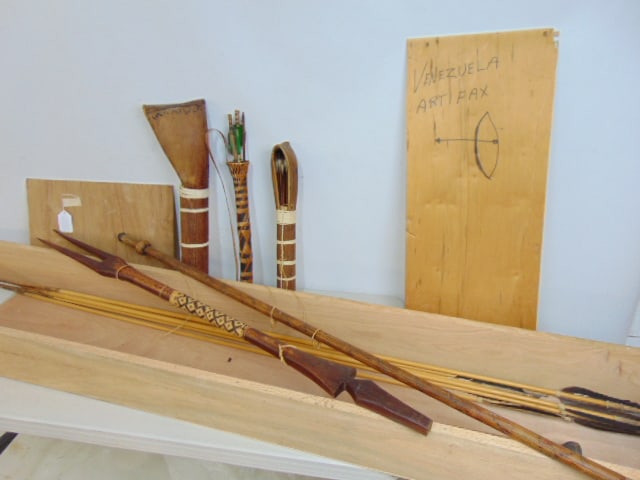 LOT VENEZUELAN "ARTIFAX", CRATE