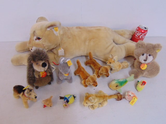 LOT VINTAGE STEIFF ANIMALS, LARGE