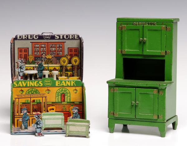 LOUIS MARX TIN LITHO 'PLAYSETS' &